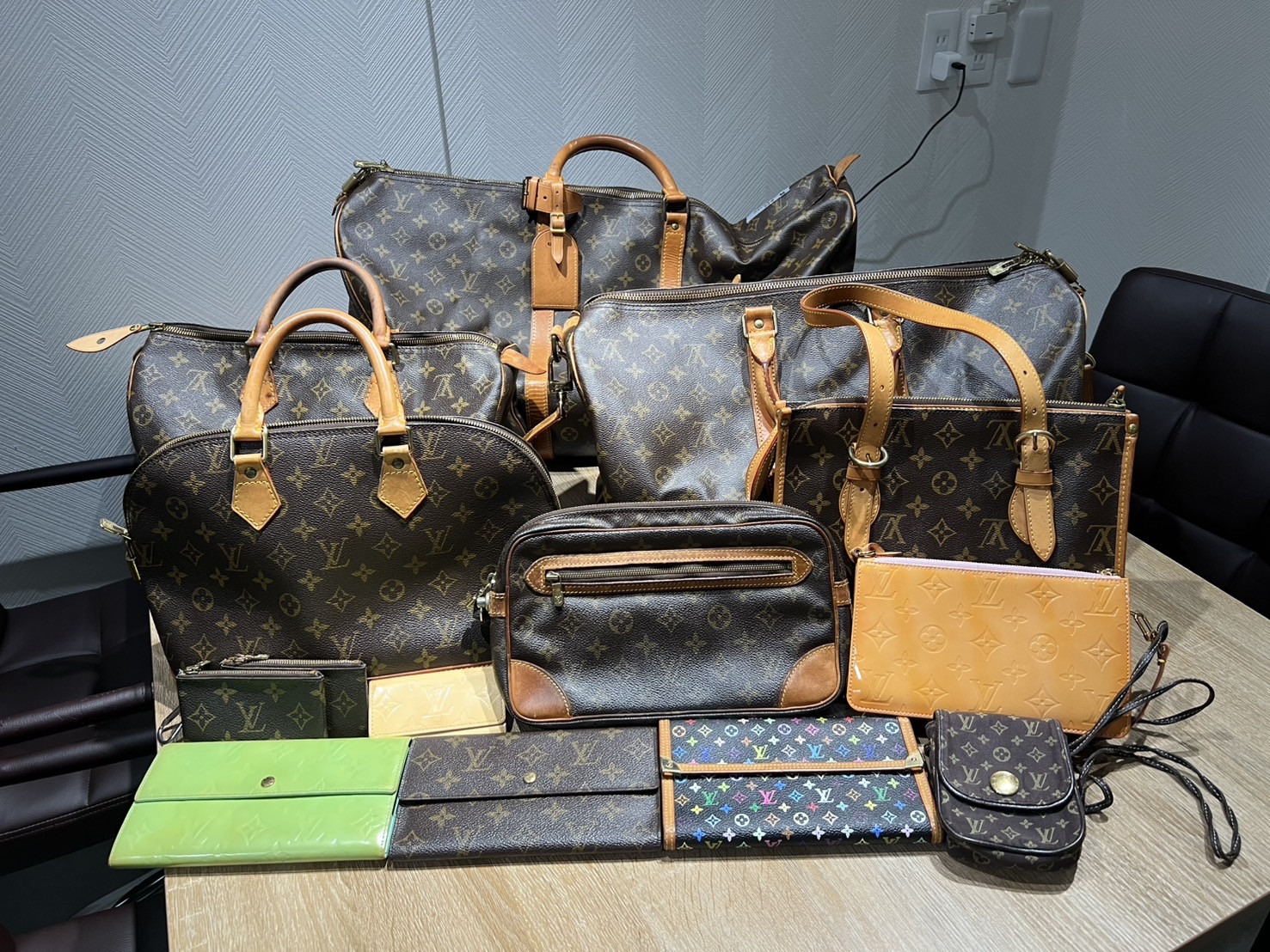 ルイ・ヴィトンの“ヌメ革”、美しく育つか、それとも査定泣かせか