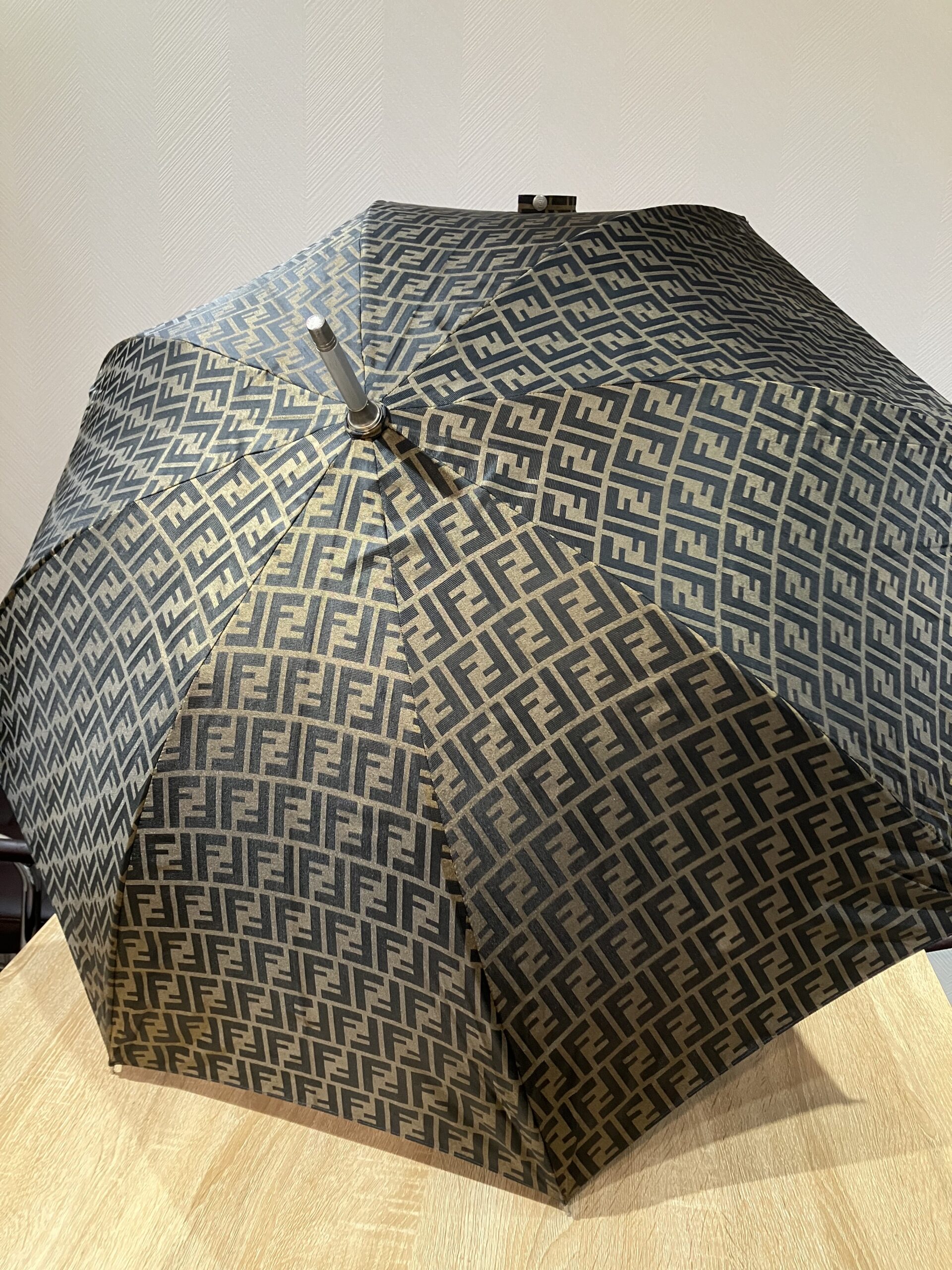 FENDI傘お買取りさせていただきました